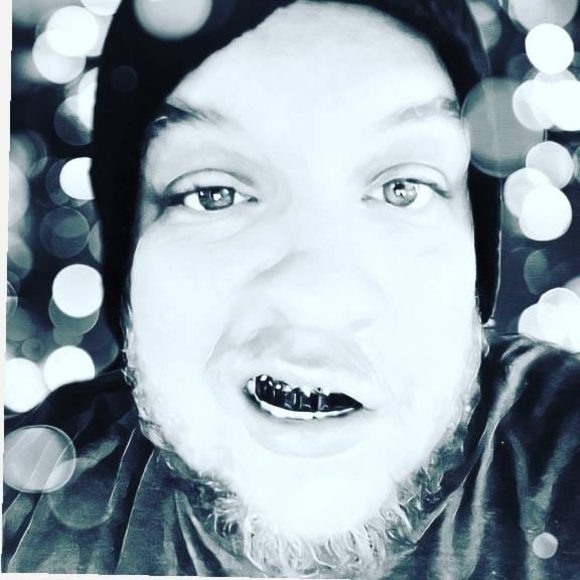 Meet your Posher, Christopher - Picture 1 of 1